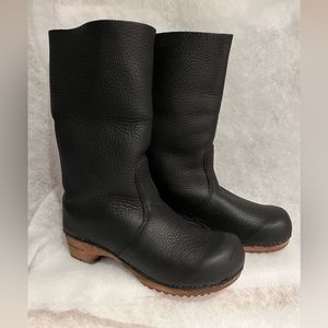 Sanita Alison Black Leather Clog Boot